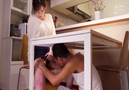 Bố già khao khát khám phá cái bướm nàng dâu xinh đẹpm